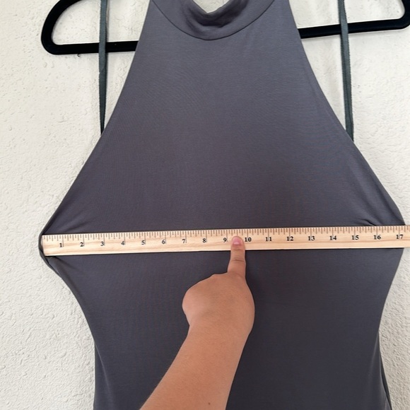 House Of CB Juliette Shadow Halter Gown gray Maxi gown NWOT size Large - Picture 7 of 13